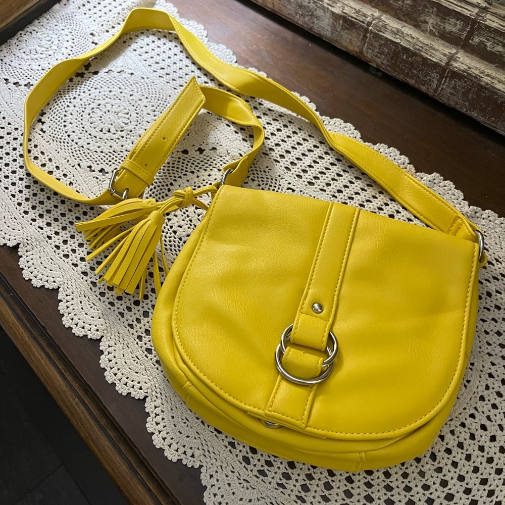 Avon Purse Yellow with Tassel on side , Strap